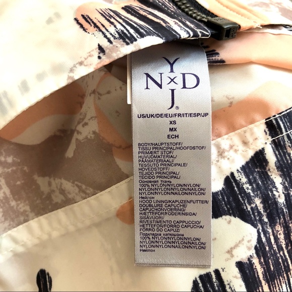 NYDJ Printed Sports Camo Lightweight Windbreaker - Picture 10 of 14